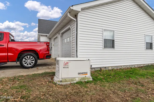 $939,939 | 1385 Wilhoit Road, Chuckey, TN 37641