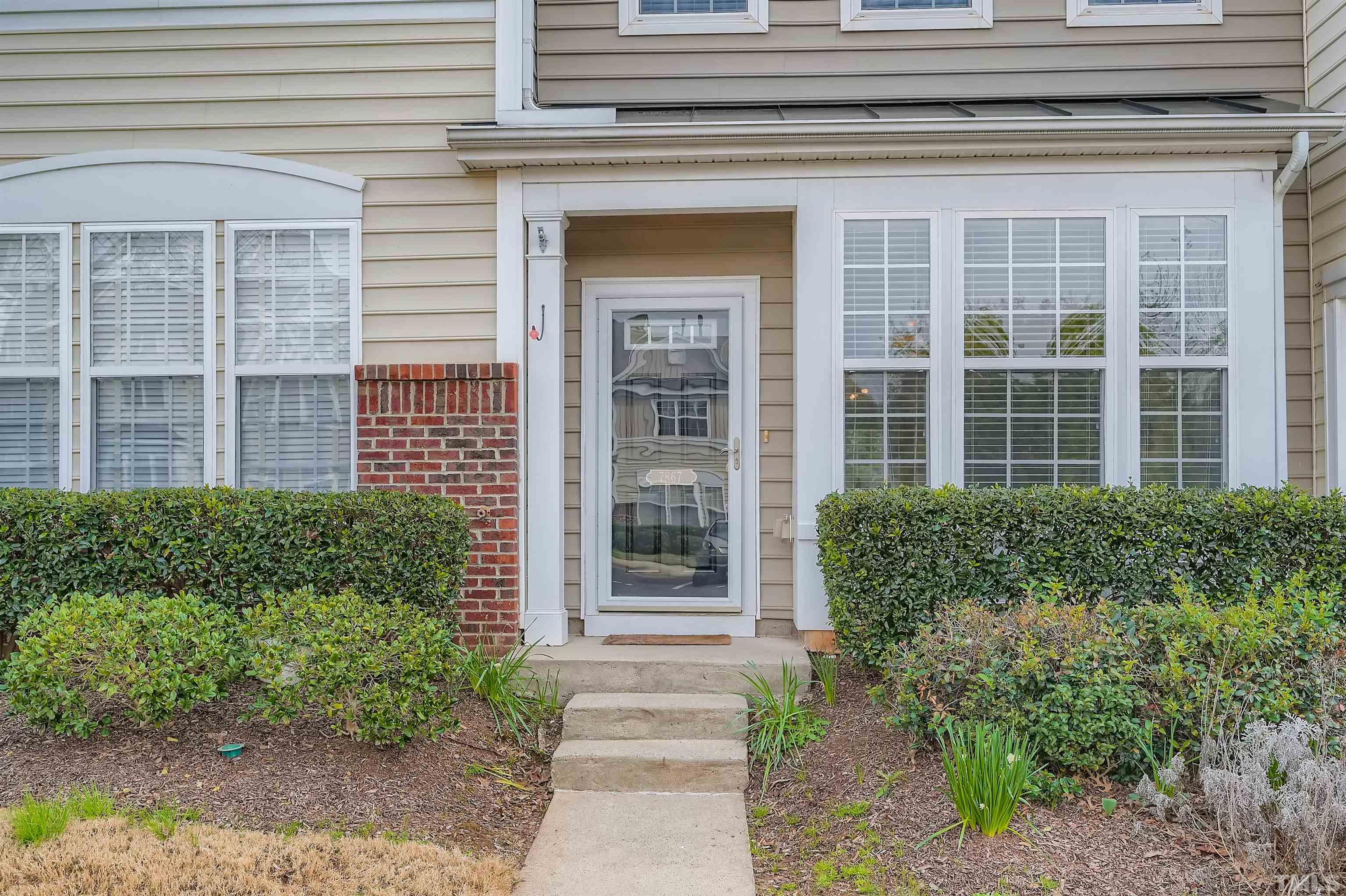 7867 Silverthread Lane Raleigh, NC 27617 - Photo 3 of 28