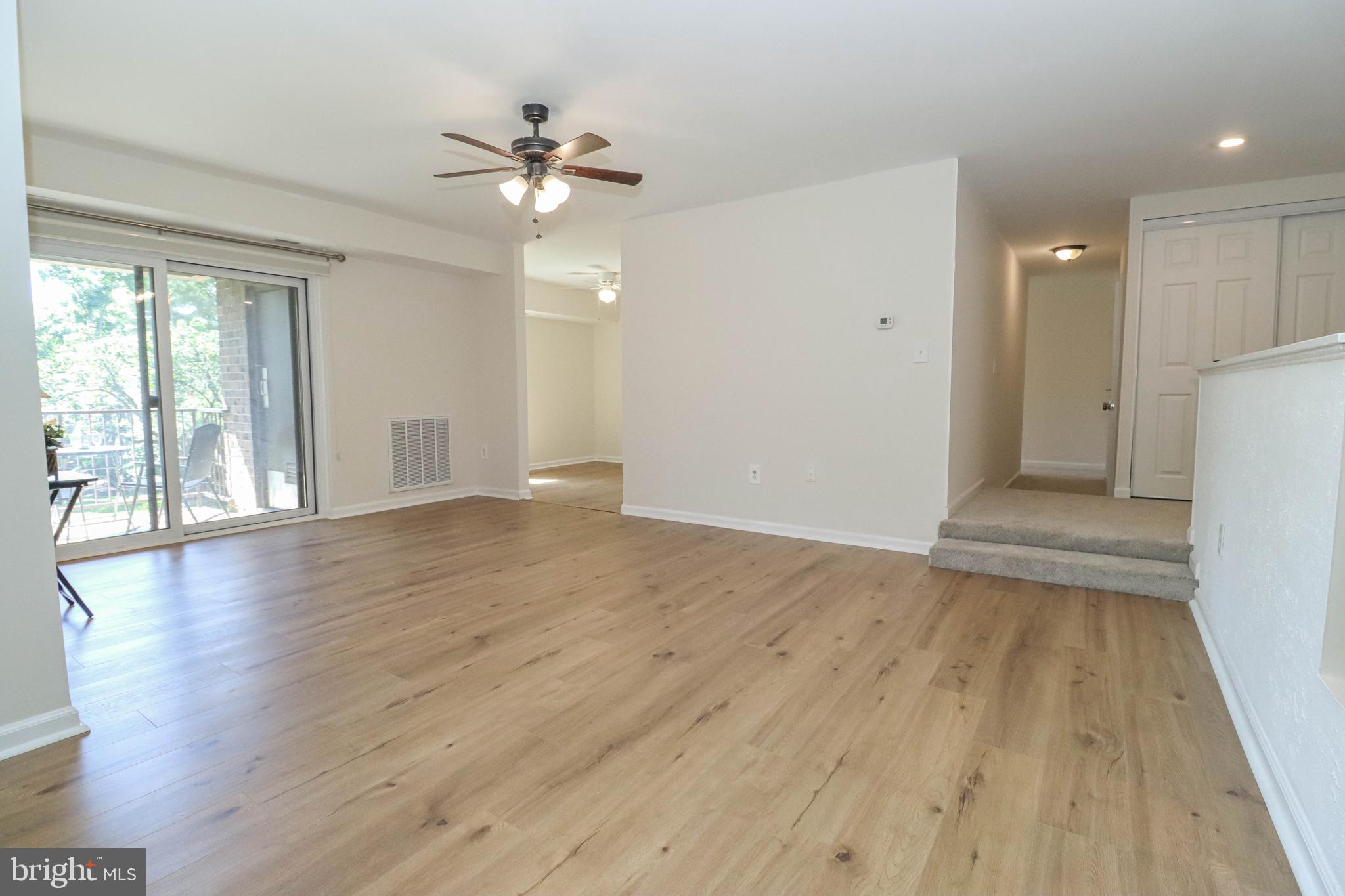 140 Georgetown Road, Unit 10 Annapolis, MD 21403 - Photo 6 of 43 Living