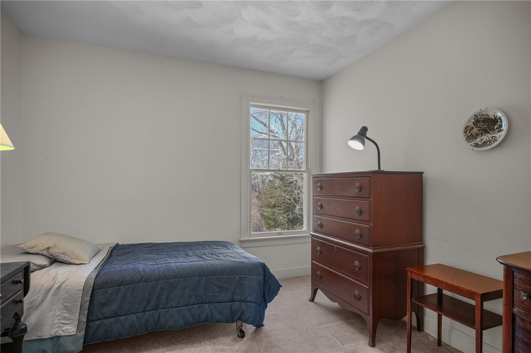 225 Main Channel, Unit 1 Warwick, RI 02889 - Photo 26 of 50 Large walk-in closet