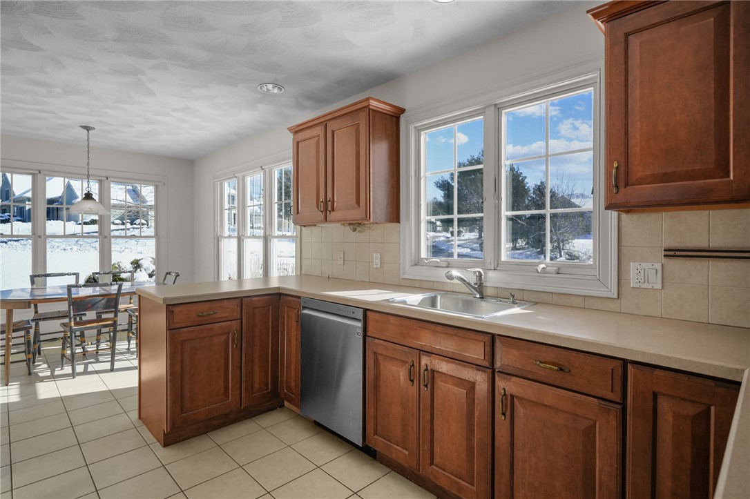 225 Main Channel, Unit 1 Warwick, RI 02889 - Photo 10 of 50 Great counter space,