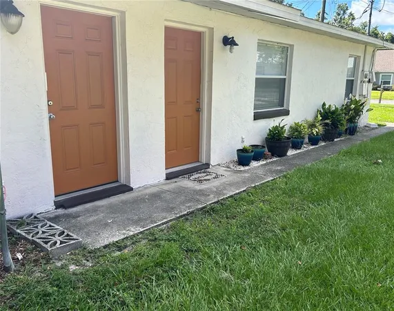 $1,375 | 704 Sunset Avenue, Unit B, Auburndale, FL 33823