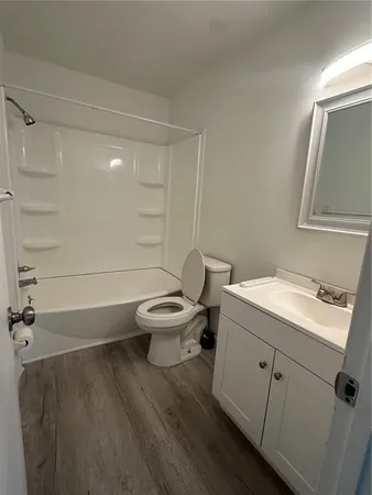 $1,375 | 704 Sunset Avenue, Unit B, Auburndale, FL 33823