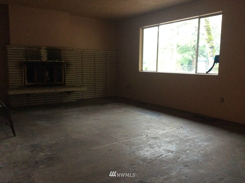 14321 Southeast 138th Street Renton, WA 98059 - Photo 7 of 15 Gallery Image 7