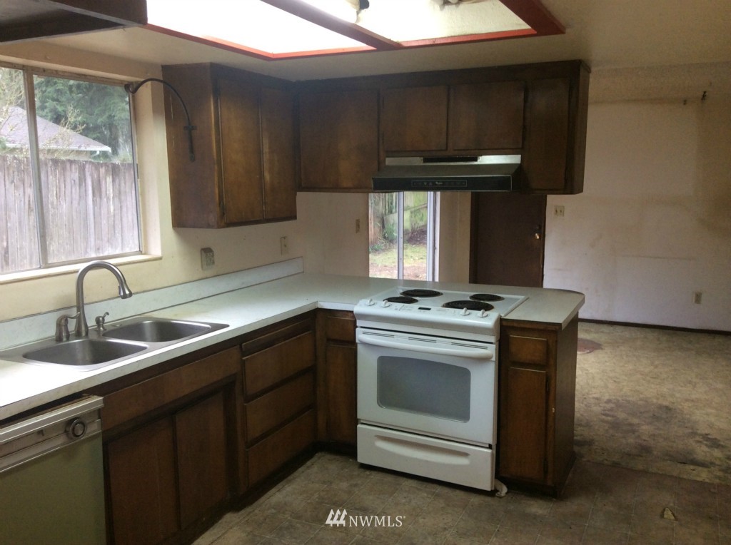 14321 Southeast 138th Street Renton, WA 98059 - Photo 9 of 15 Gallery Image 9