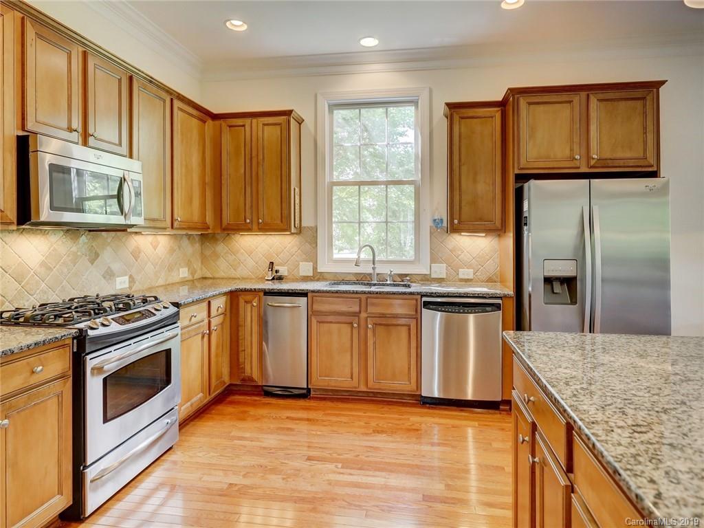 4048 Birkshire Heights Fort Mill, SC 29708 - Photo 12 of 48 Gallery Image 12