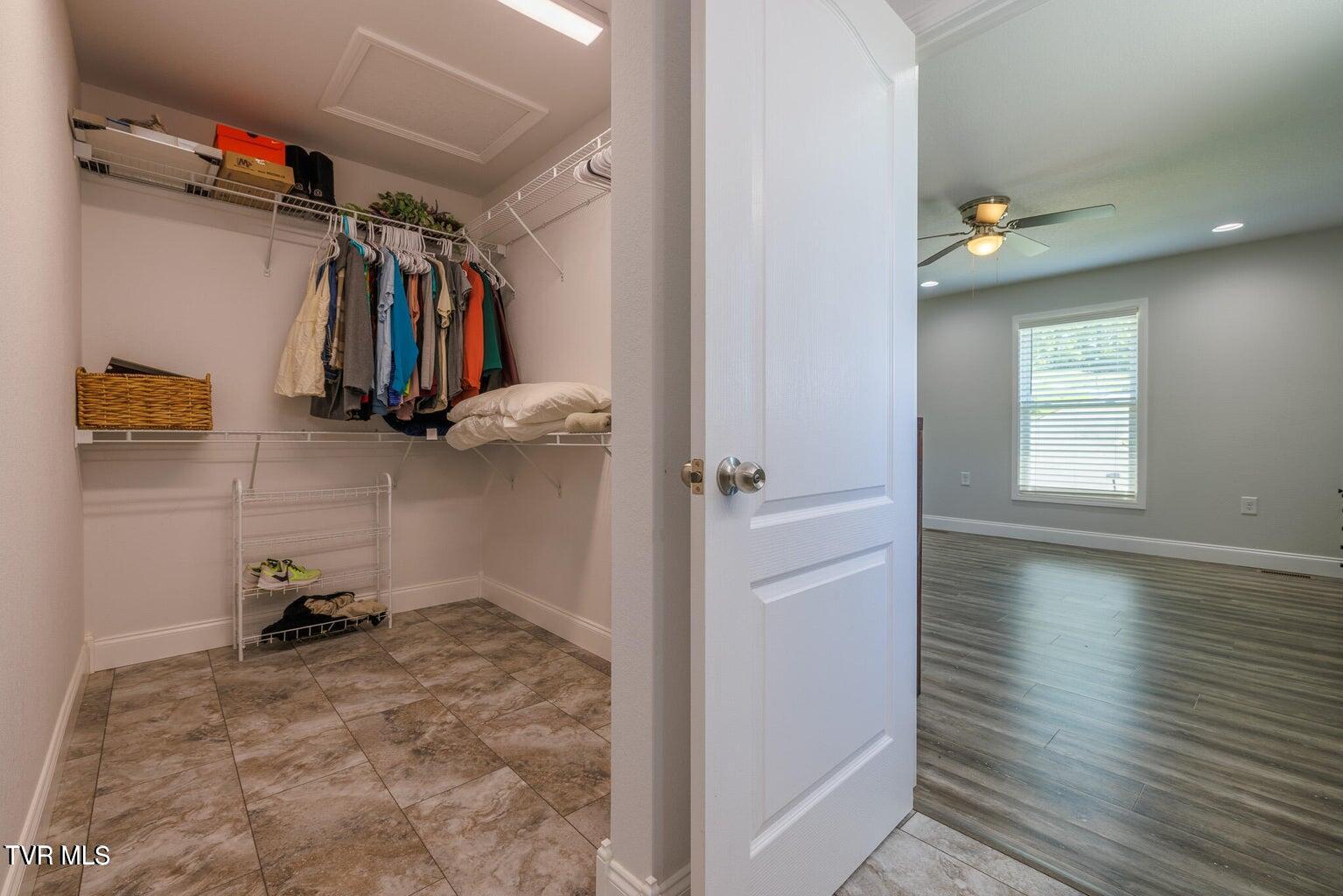 144 Maple Crest Greeneville, TN 37743 - Photo 11 of 26 12.1 MAIN CLOSET