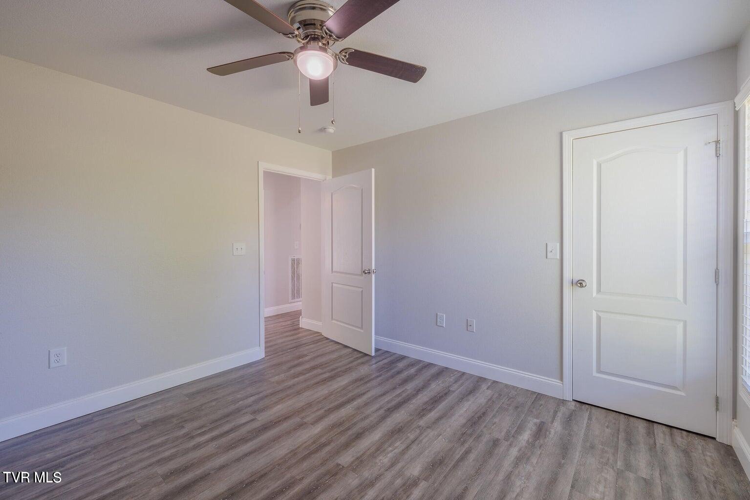 144 Maple Crest Greeneville, TN 37743 - Photo 14 of 26 14 BED2 2