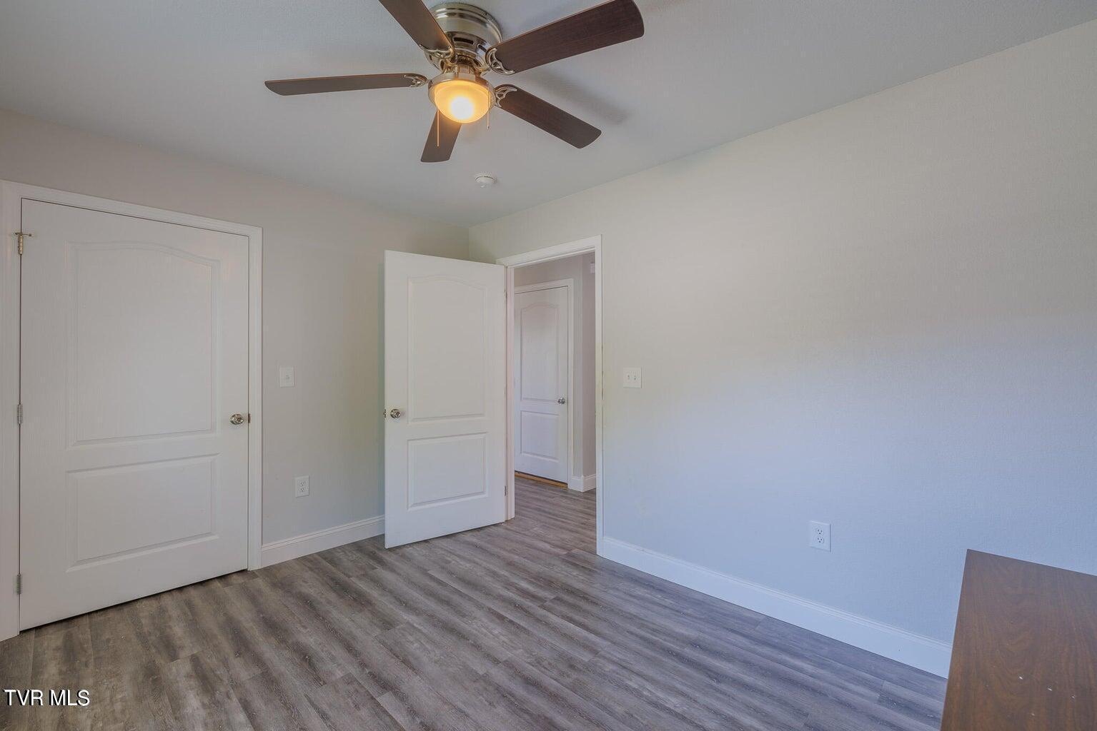 144 Maple Crest Greeneville, TN 37743 - Photo 18 of 26 17 BED3 2