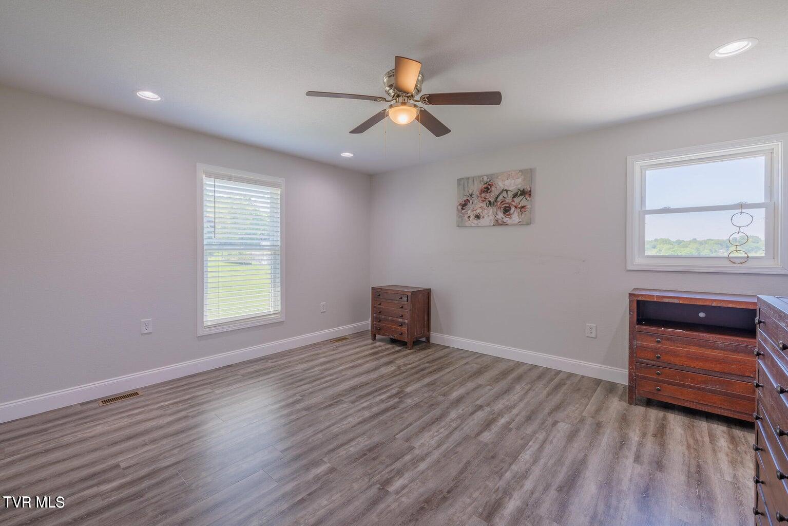 144 Maple Crest Greeneville, TN 37743 - Photo 10 of 26 12 MAIN BED2