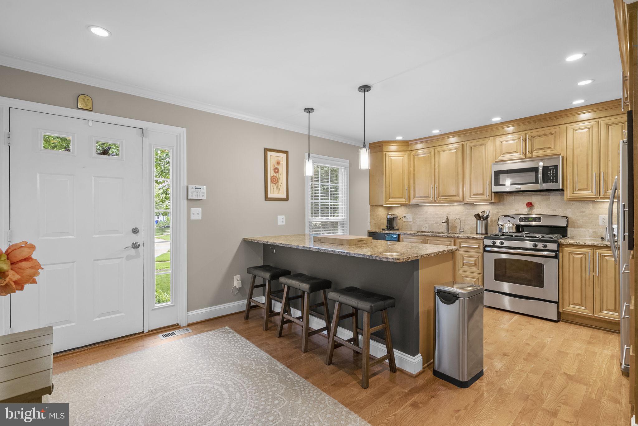 600 Sonata Way Silver Spring, MD 20901 - Photo 4 of 40