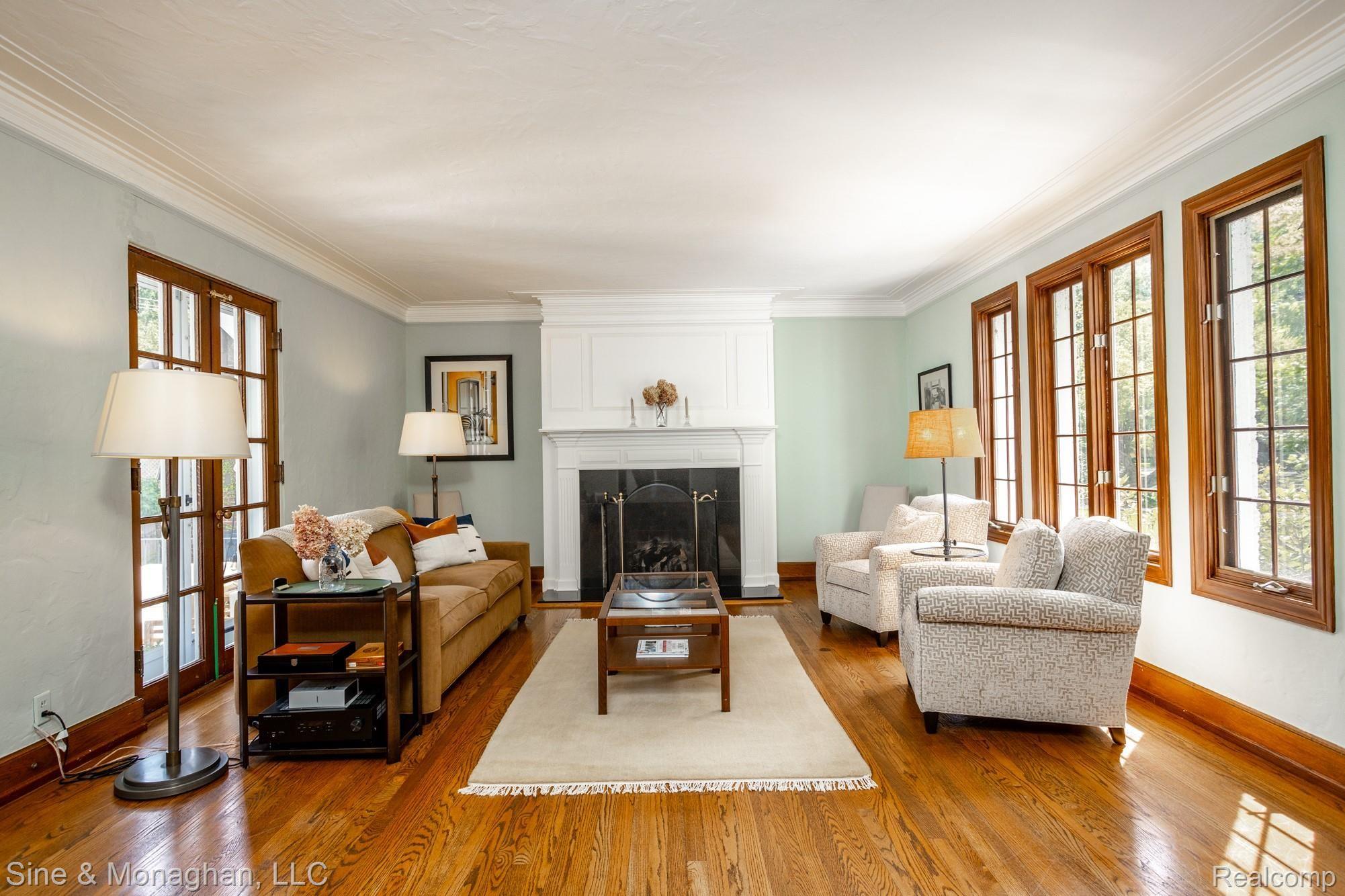 474 Washington Road Grosse Pointe, MI 48230 - Photo 5 of 73 474 Washington S020.jpg