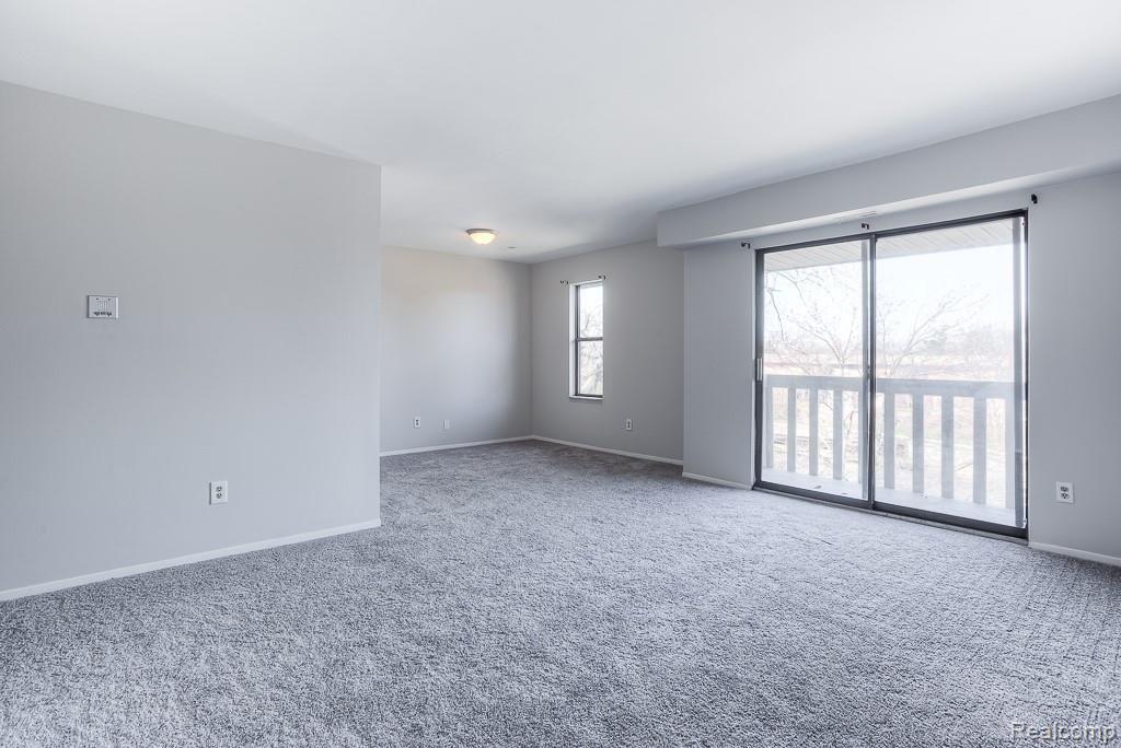 31993 West 12 Mile Road, Unit 303 Farmington Hills, MI 48334 - Photo 6 of 18