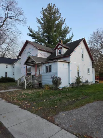 $130,000 | 131 Washington Street, Sunfield, MI 48890