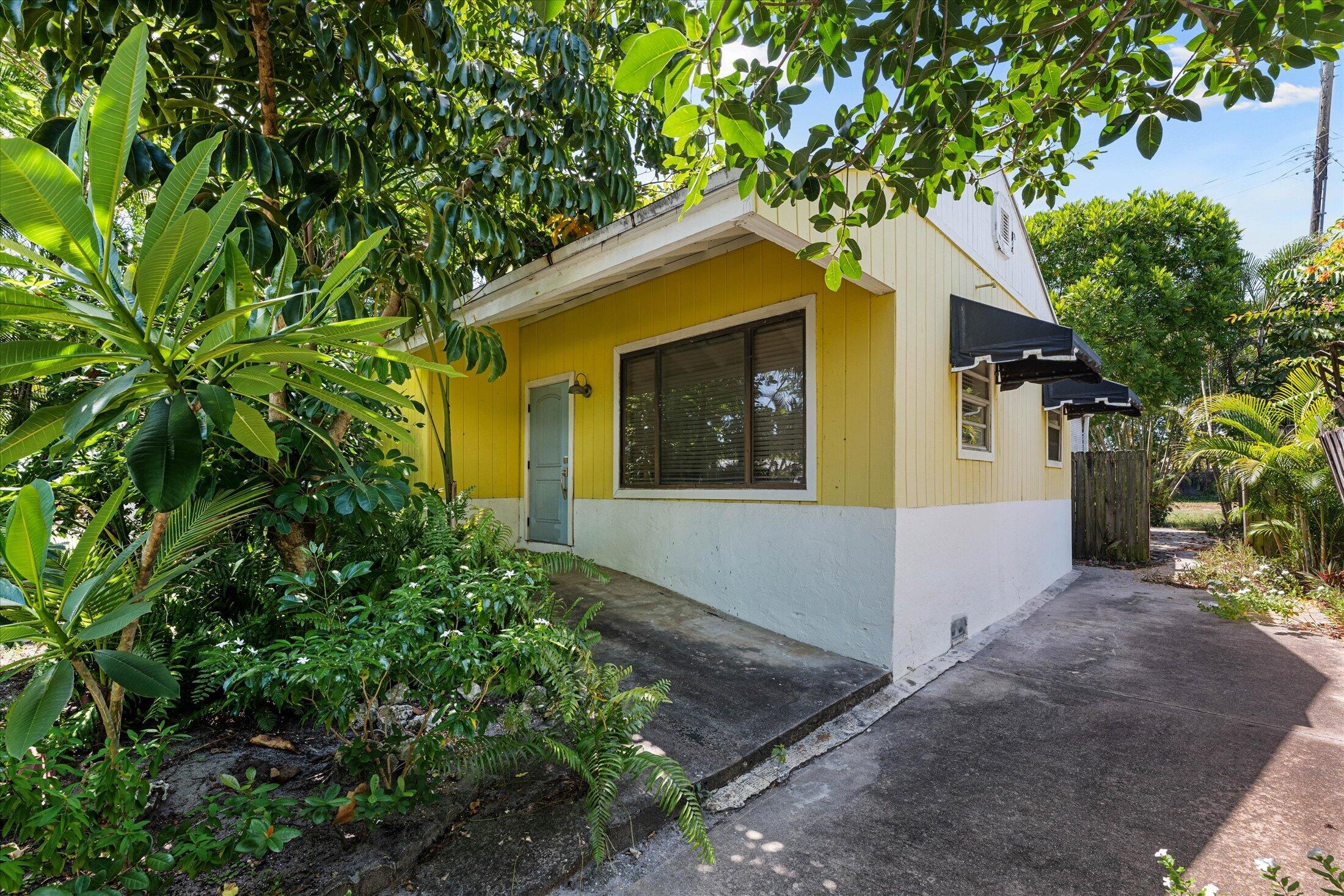 4880 Lincoln Road Delray Beach, FL 33445 - Photo 1 of 20 Side of Structure