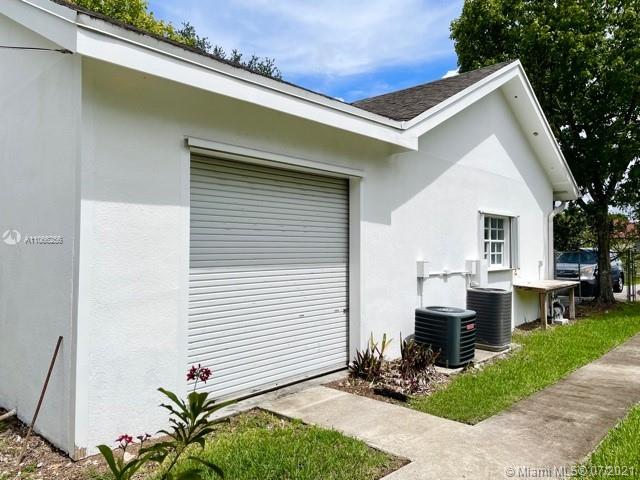 16721 Southwest 278th Street Homestead, FL 33031 - Photo 19 of 20 a view of a house with a patio