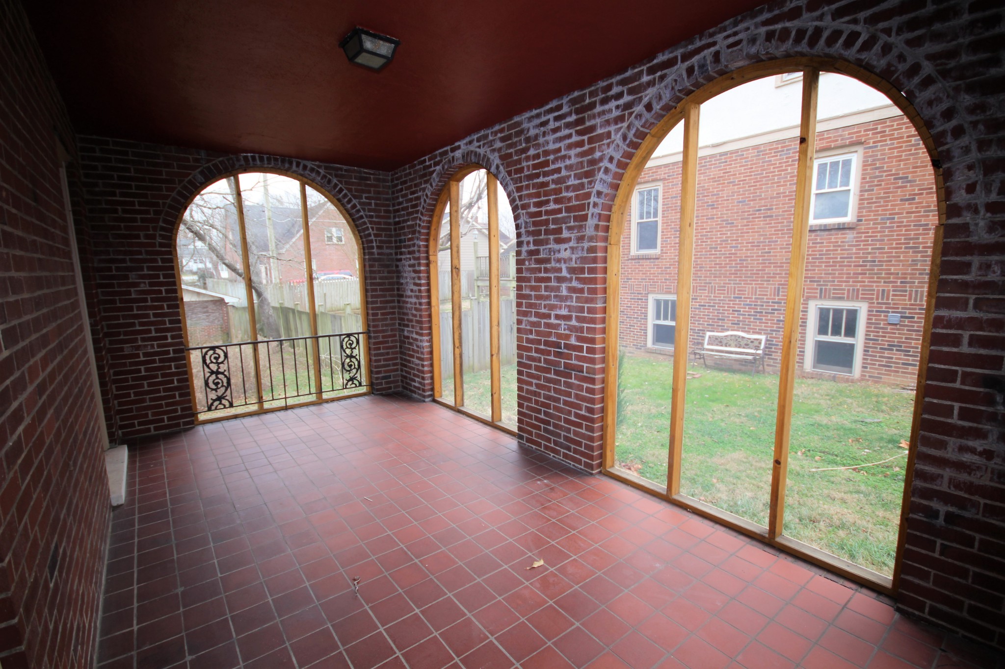 310 North Garner Street Springfield, TN 37172 - Photo 11 of 22 a view of empty room with windows