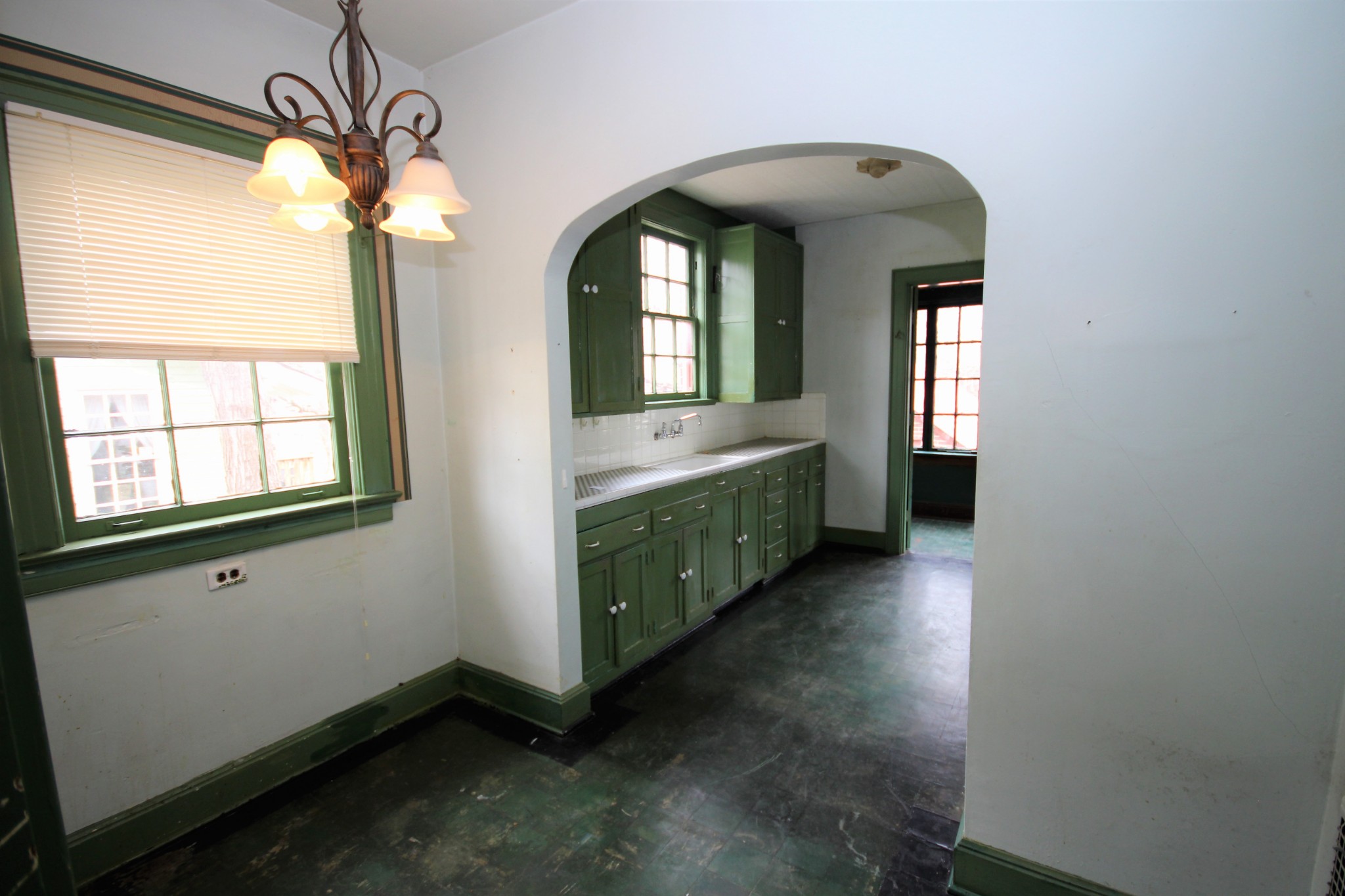 310 North Garner Street Springfield, TN 37172 - Photo 14 of 22 a view of entryway and hall with a window