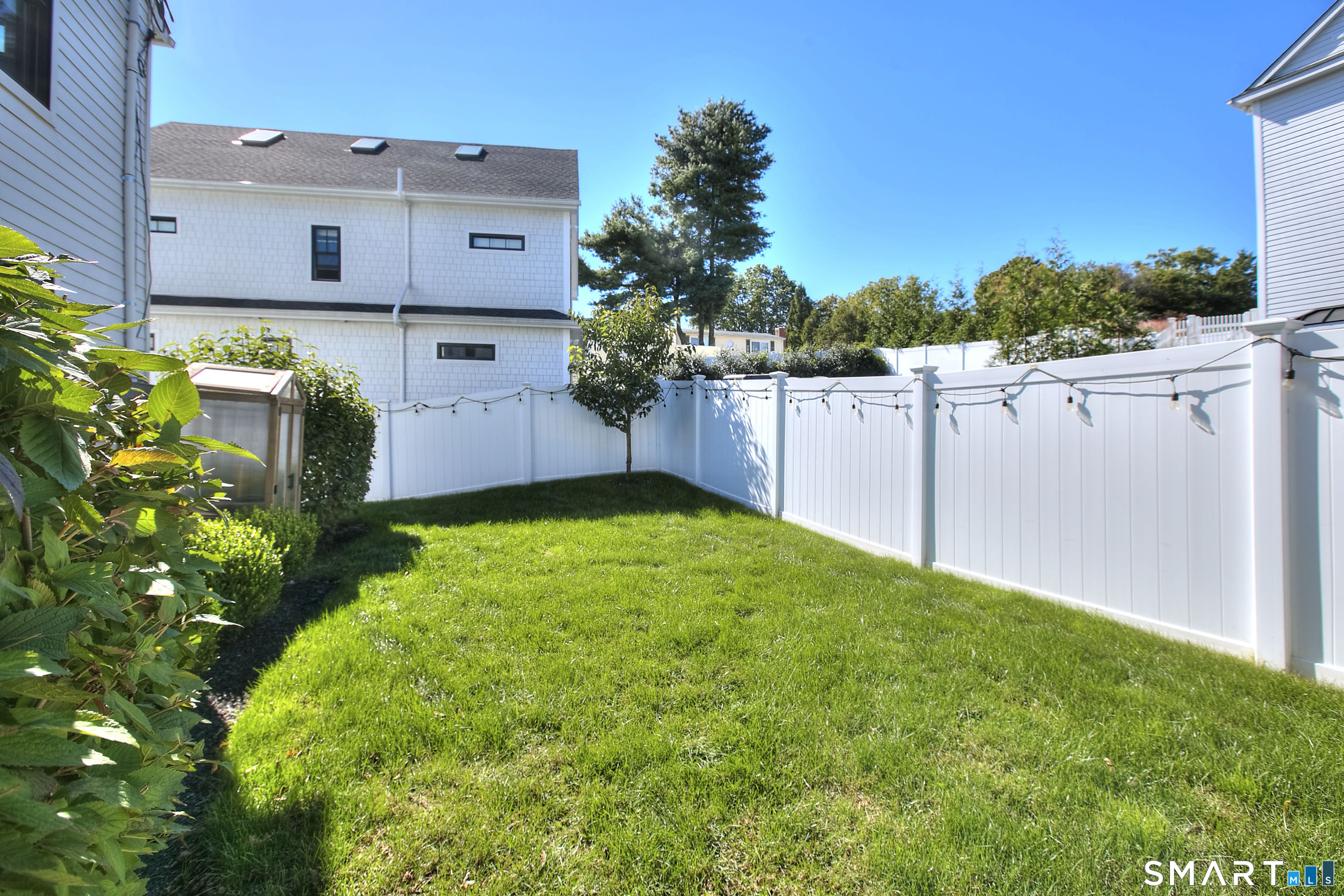 1 Sunrise Road, Unit B Westport, CT 06880 - Photo 36 of 39 Gallery Image 36