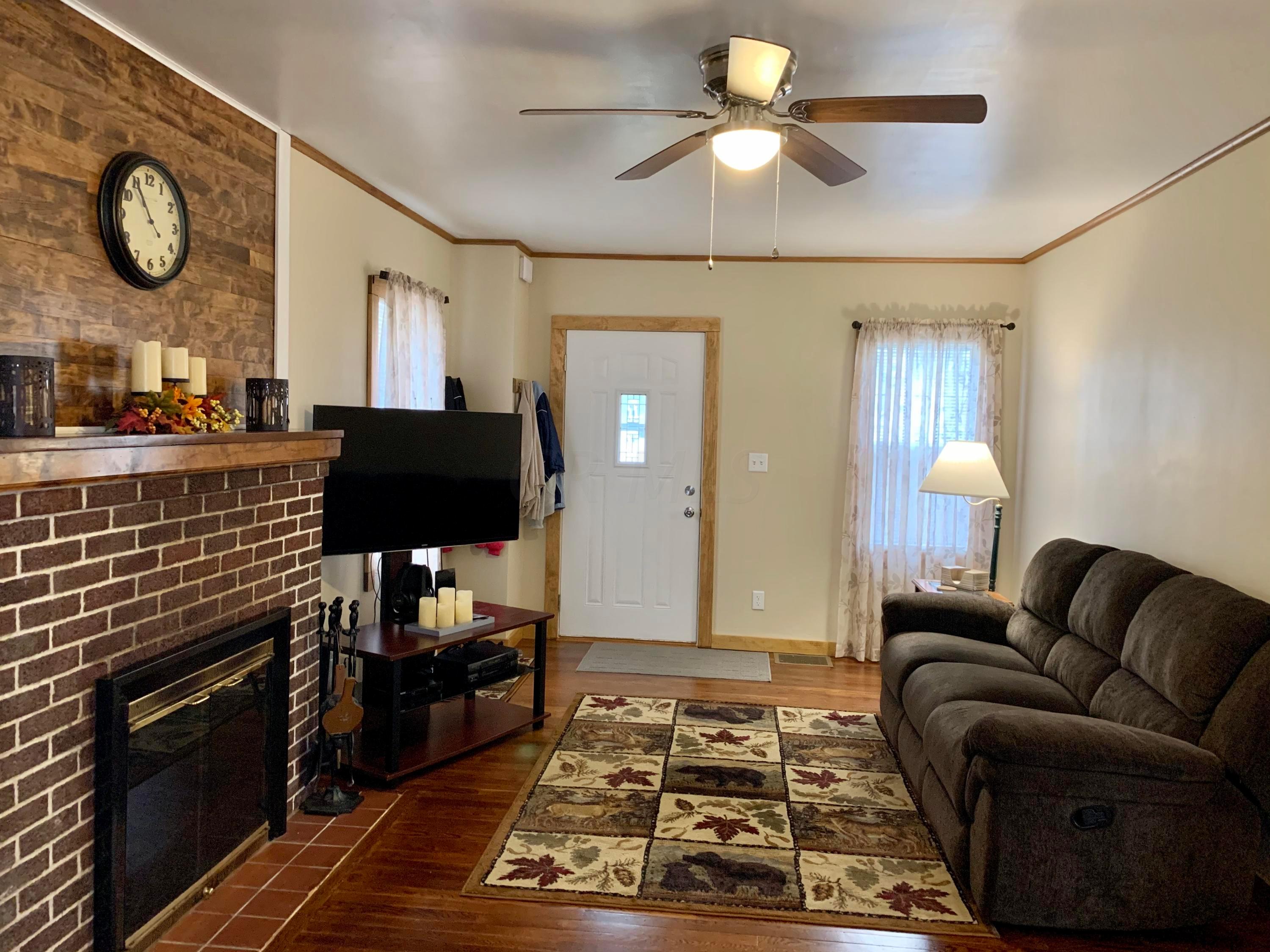 772 Elaine Road Columbus, OH 43213 - Photo 5 of 31