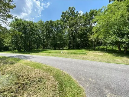 $75,000 | 50 Arbor Circle, New Orleans, LA 70131