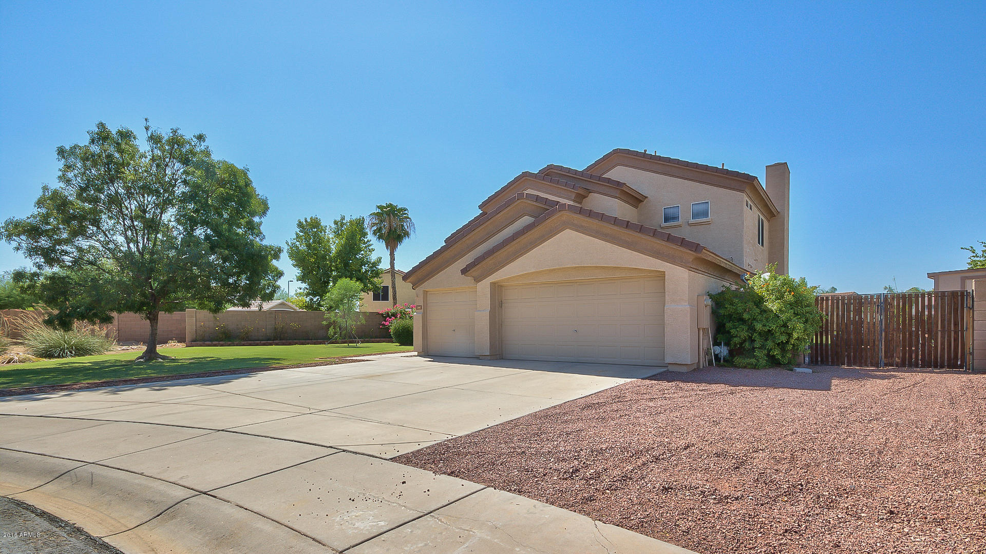 208 East Liberty Lane Gilbert, AZ 85296 - Photo 1 of 34 01