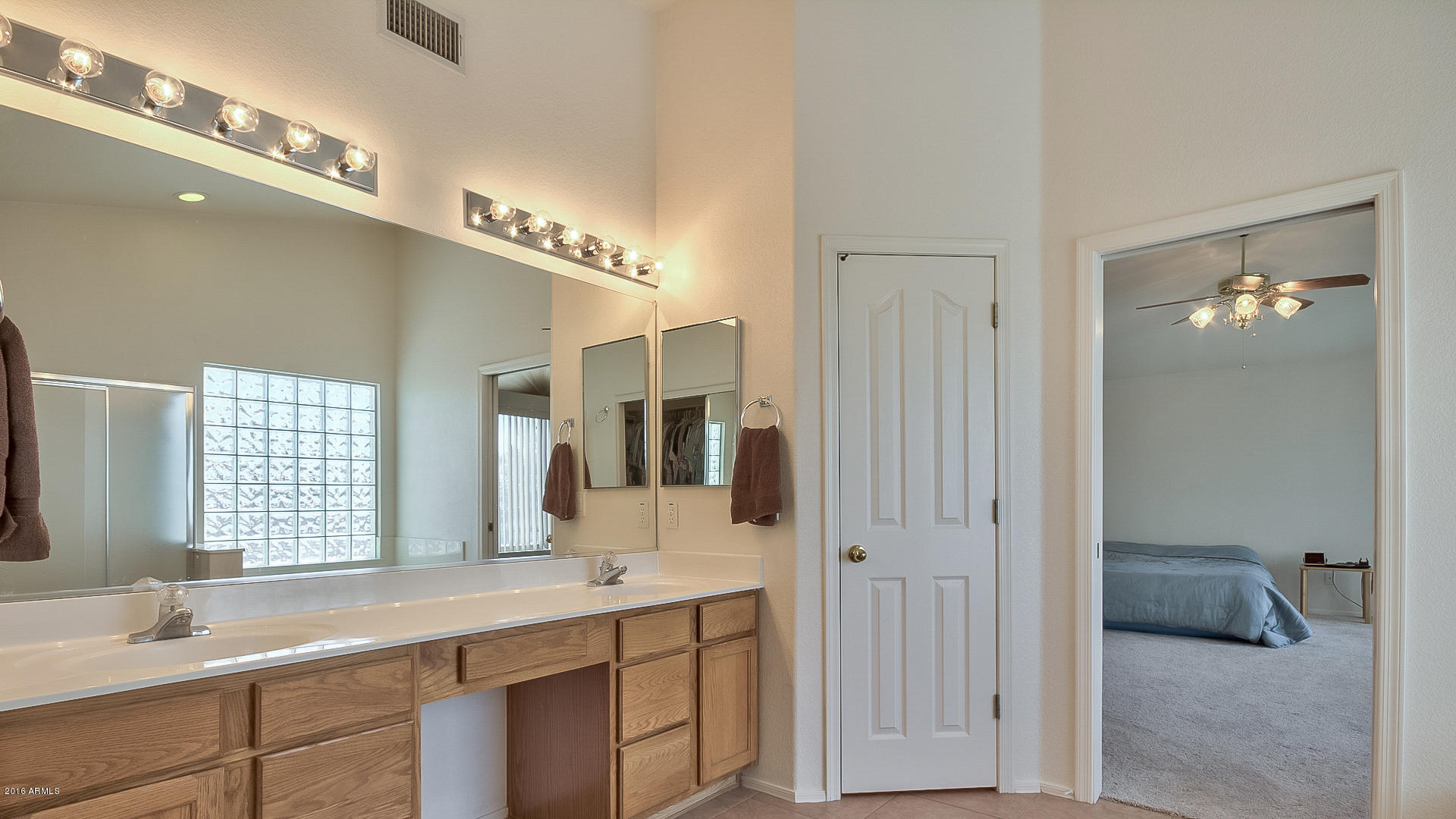 208 East Liberty Lane Gilbert, AZ 85296 - Photo 21 of 34 21