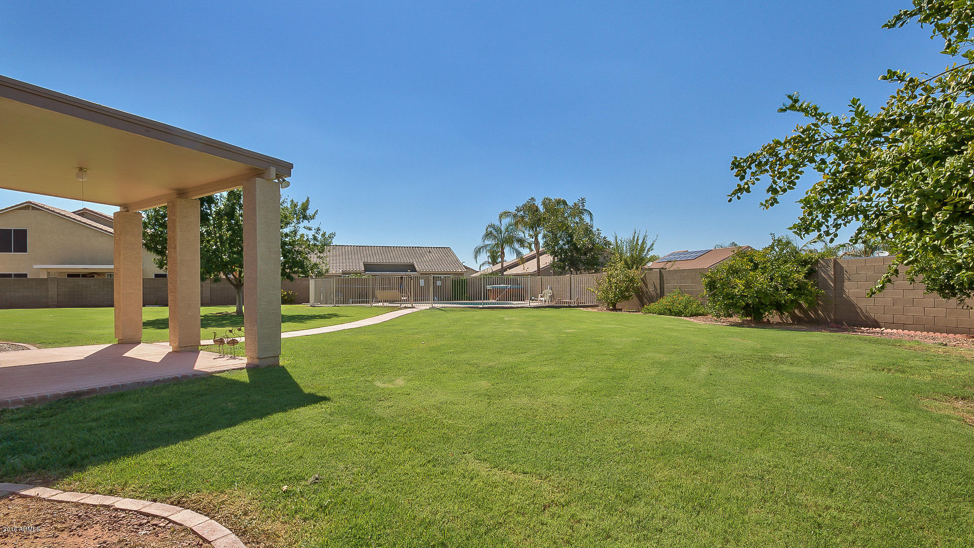 208 East Liberty Lane Gilbert, AZ 85296 - Photo 25 of 34 25
