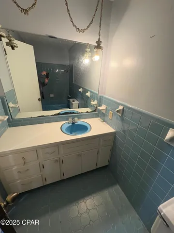 $575,000 | 4980 Heisler Road, Graceville, FL 32440