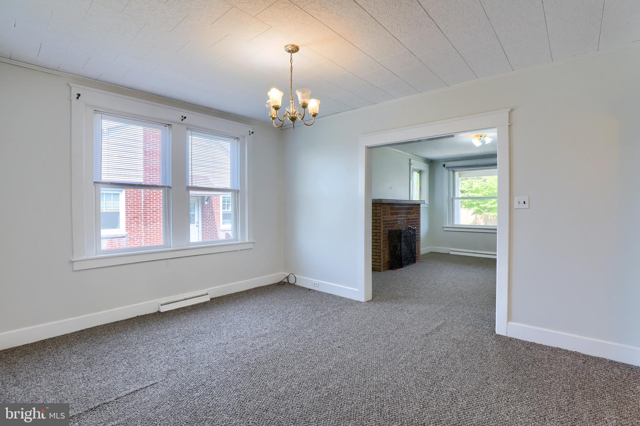 1381 Fayette Avenue Reading, PA 19607 - Photo 11 of 28