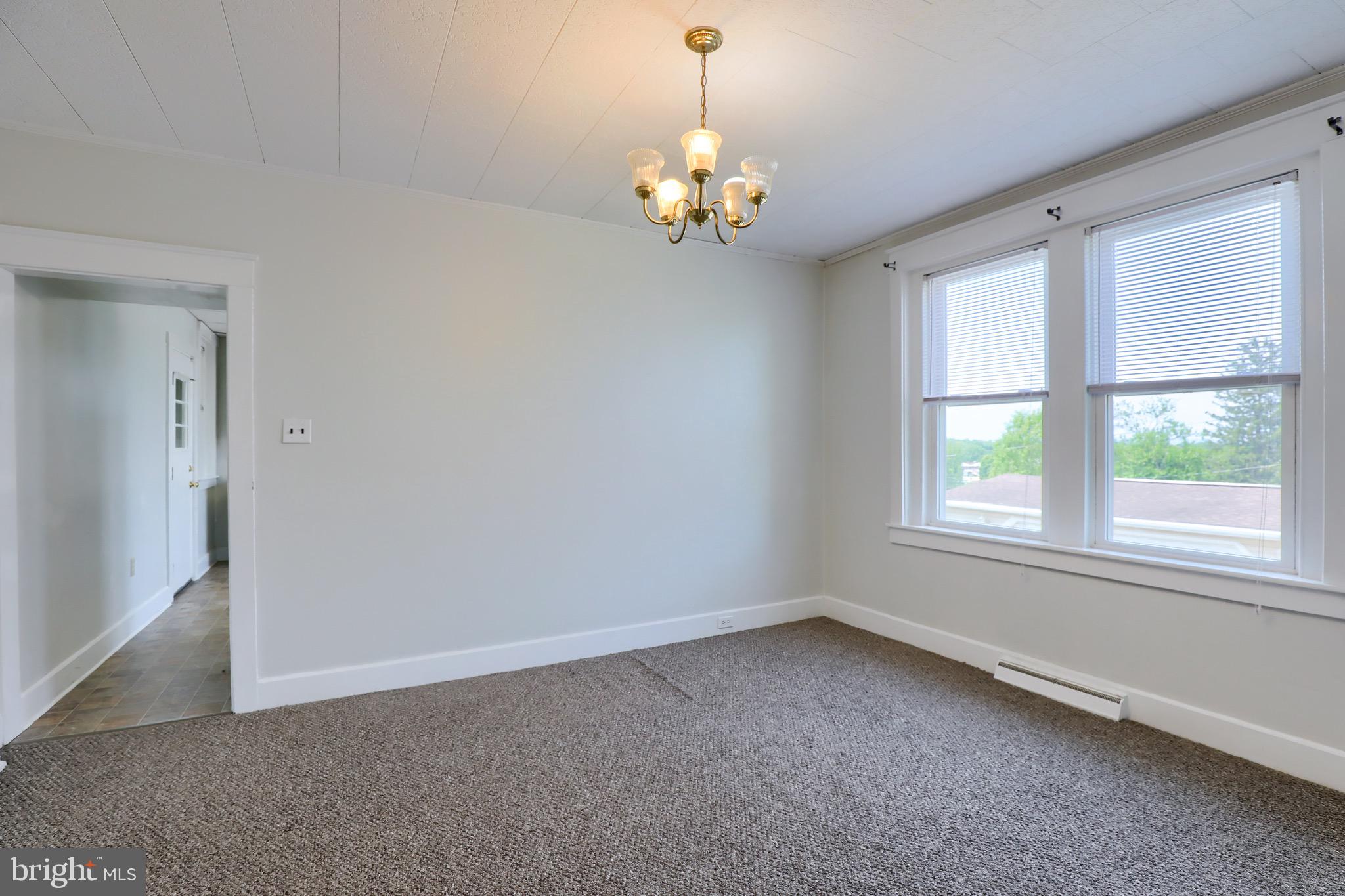 1381 Fayette Avenue Reading, PA 19607 - Photo 14 of 28