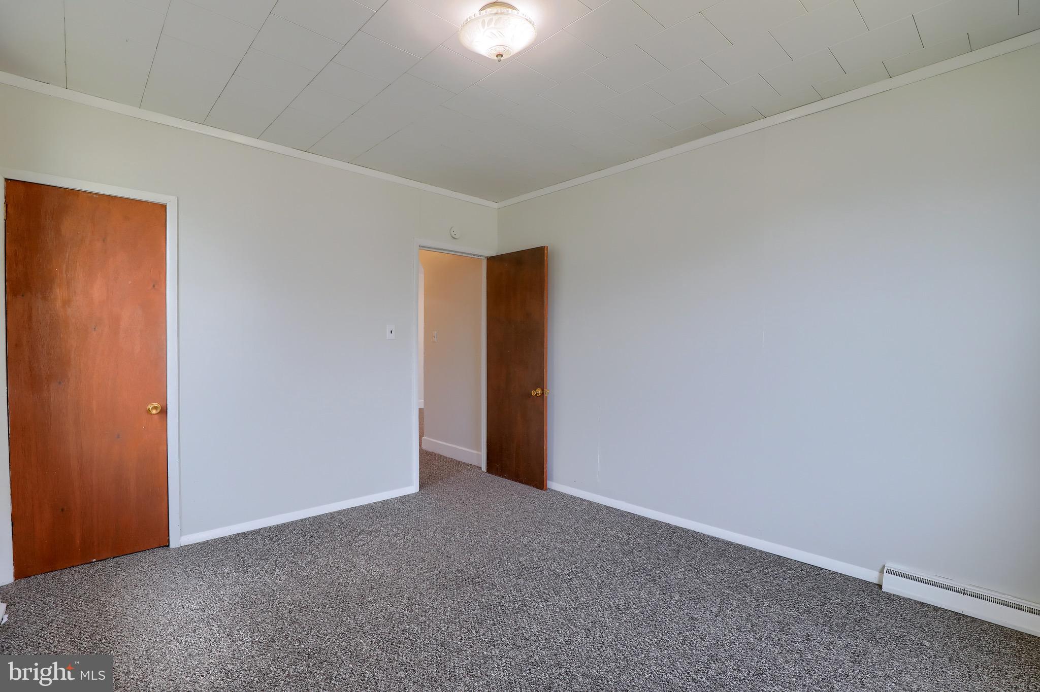 1381 Fayette Avenue Reading, PA 19607 - Photo 19 of 28