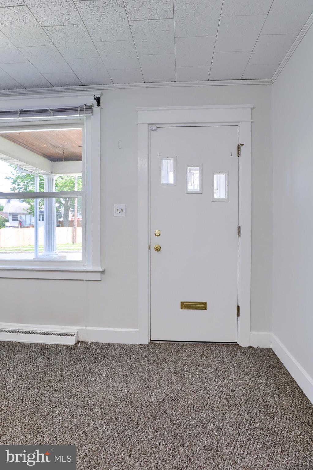 1381 Fayette Avenue Reading, PA 19607 - Photo 6 of 28