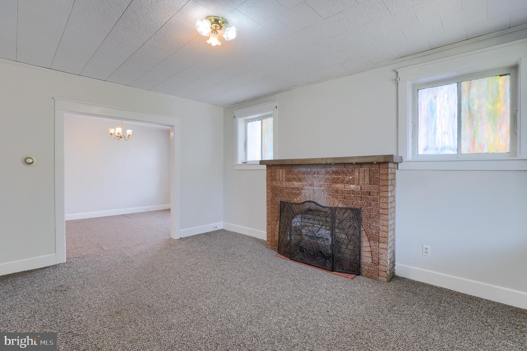 1381 Fayette Avenue Reading, PA 19607 - Photo 10 of 28