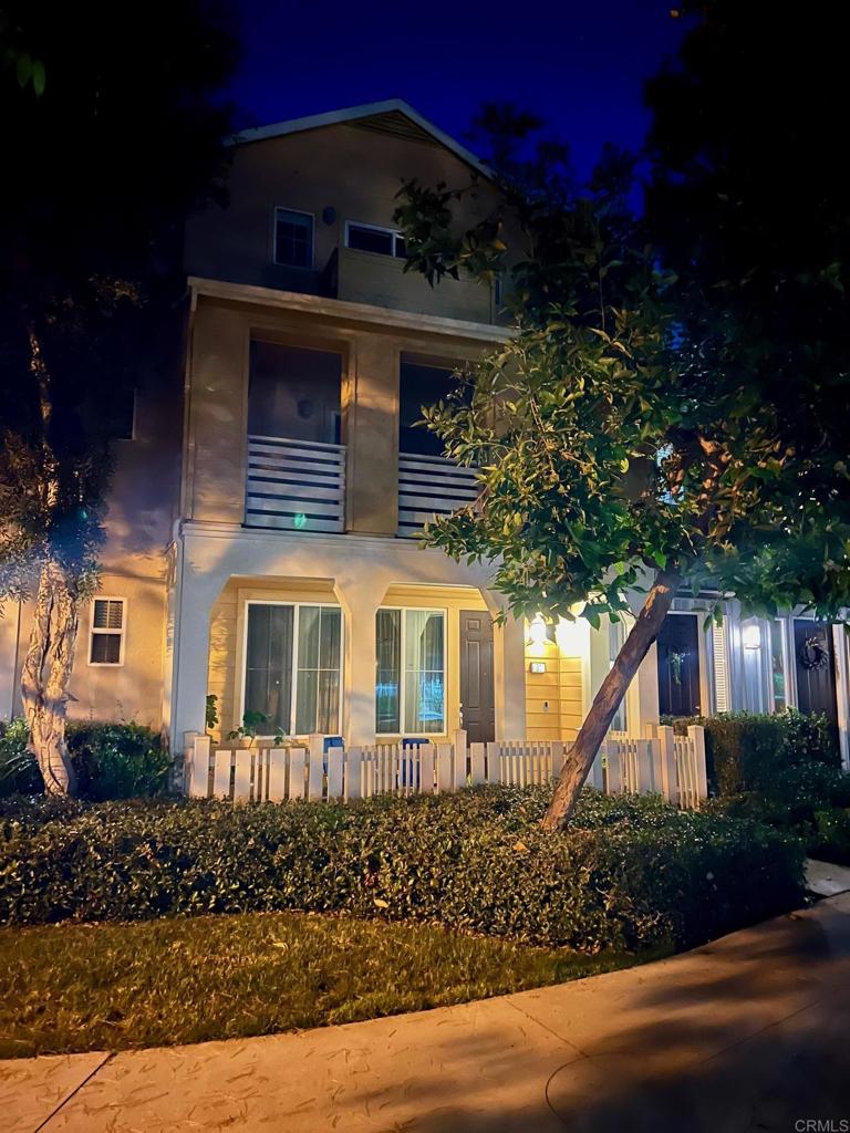 51 Palladium Lane Ladera Ranch, CA 92694 - Photo 19 of 24 front view of a house with a yard