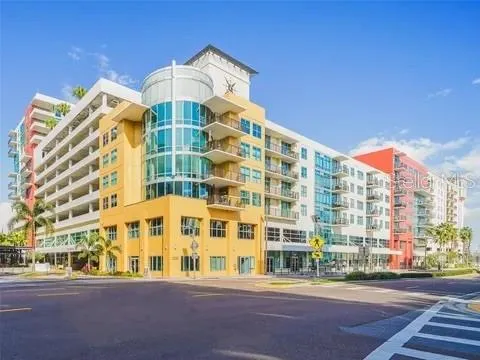 $2,100 | 1208 East Kennedy Boulevard, Unit 1219, Tampa, FL 33602