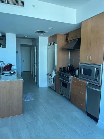 $2,100 | 1208 East Kennedy Boulevard, Unit 1219, Tampa, FL 33602