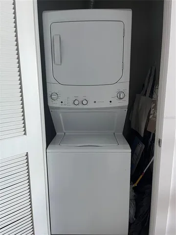 $2,100 | 1208 East Kennedy Boulevard, Unit 1219, Tampa, FL 33602