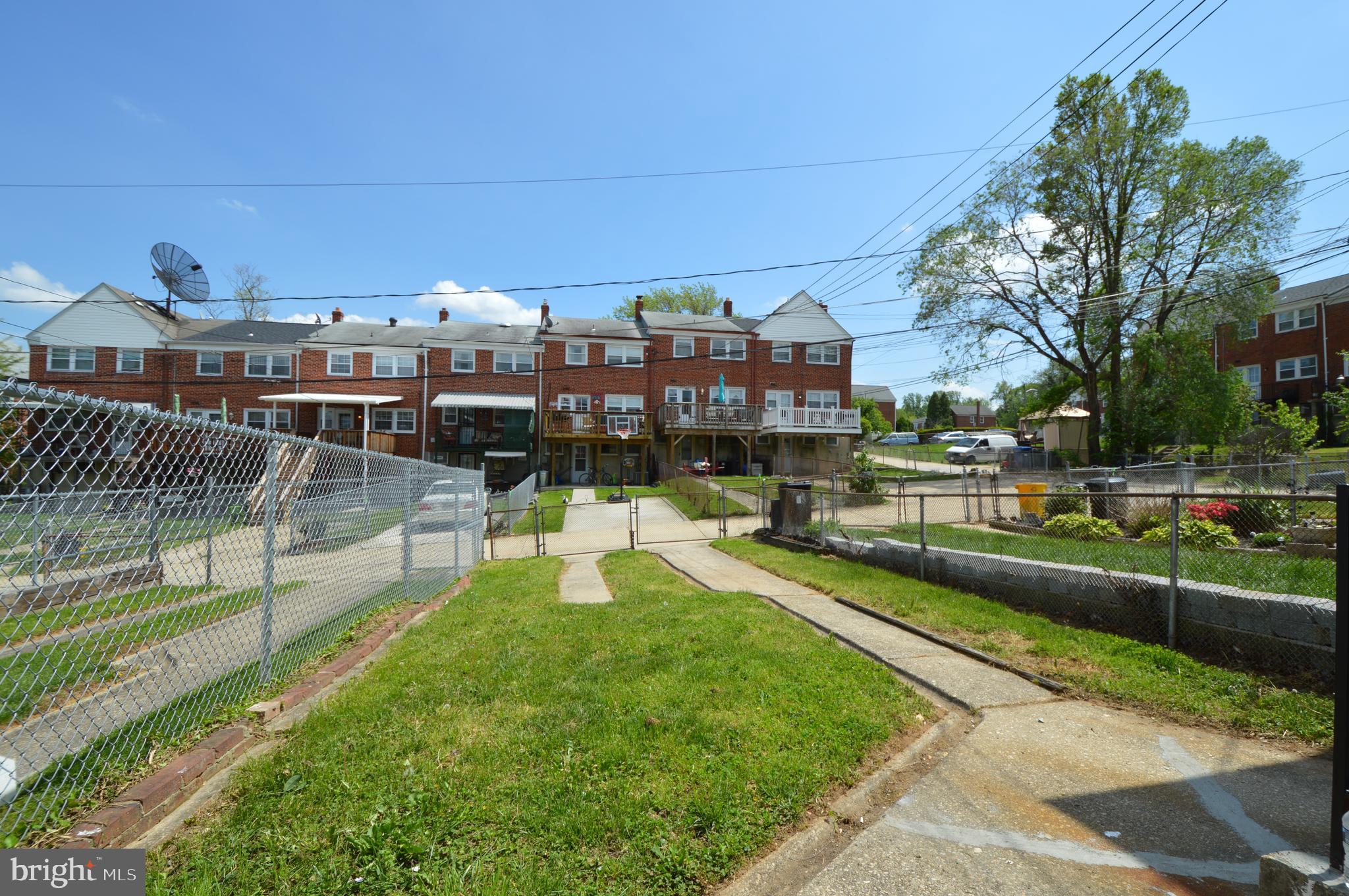 1405 Barrett Road Baltimore, MD 21207 - Photo 24 of 26 Back Yard