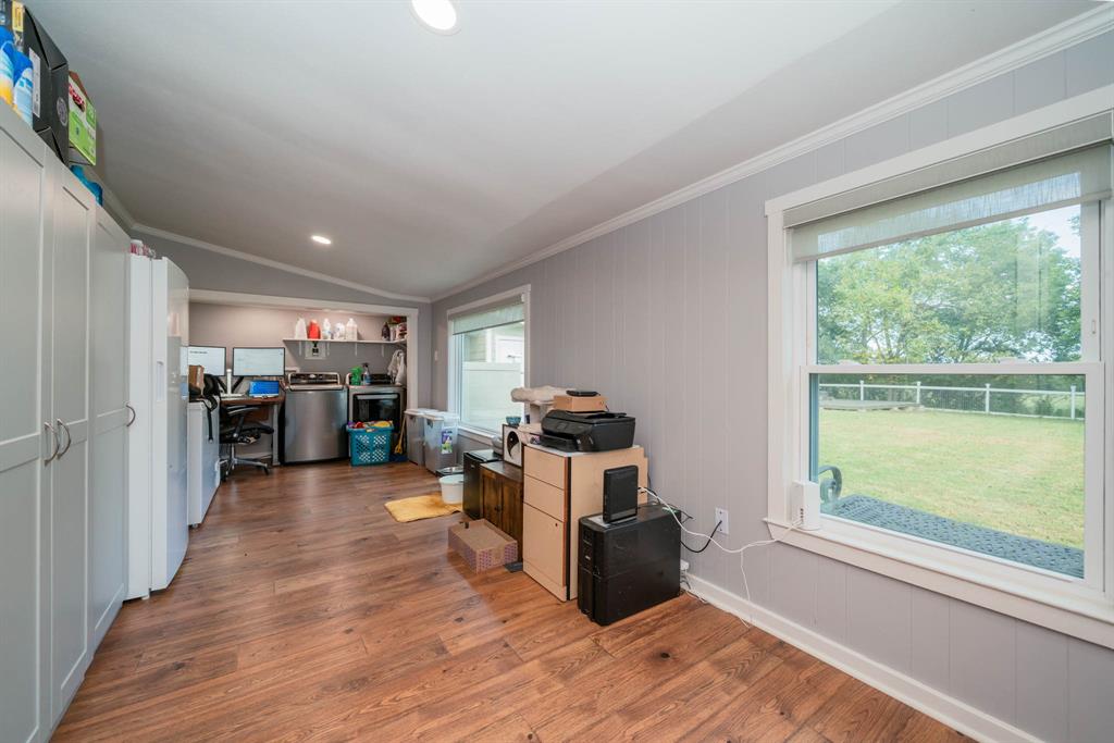 1901 Byrd Road Jacksonville, TX 75766 - Photo 15 of 40 a living room with furniture and a large window