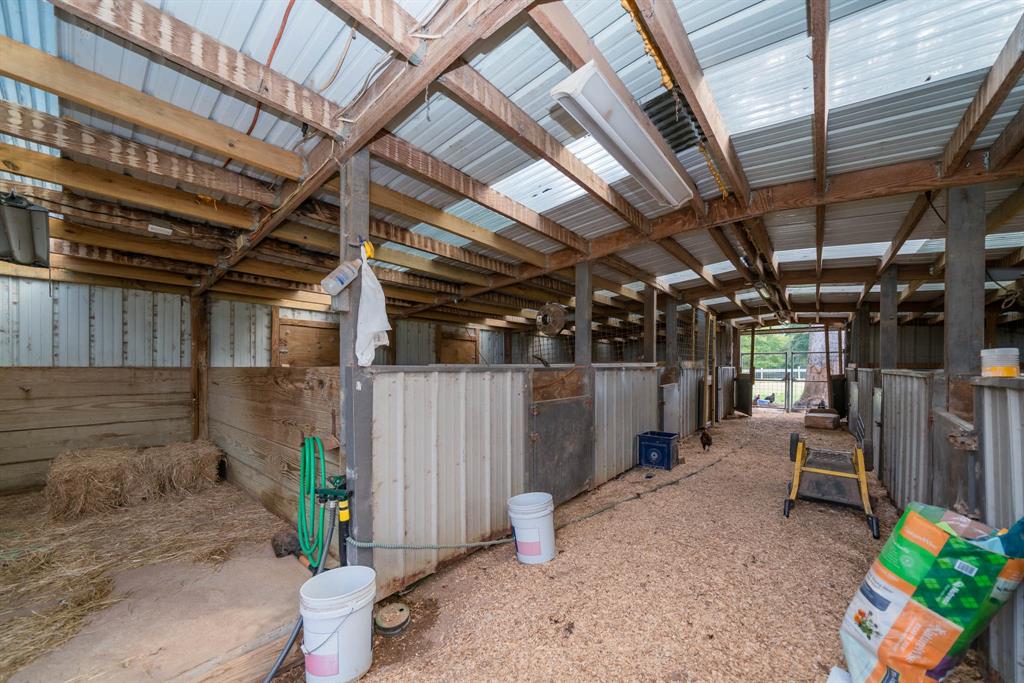1901 Byrd Road Jacksonville, TX 75766 - Photo 36 of 40 a view of a porch with furniture