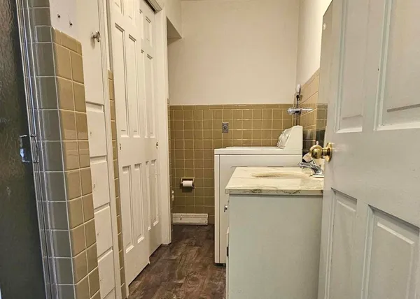 $2,300 | 714 North Bridge Street, Yorkville, IL 60560