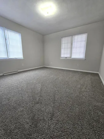 $2,195 | 714 North Bridge Street, Yorkville, IL 60560