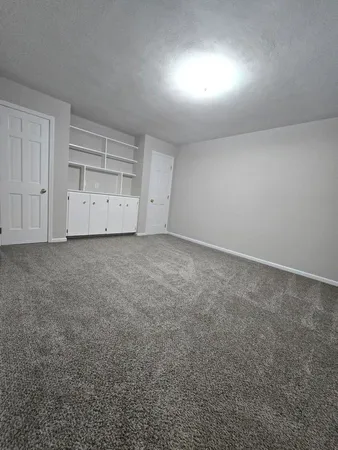 $2,195 | 714 North Bridge Street, Yorkville, IL 60560