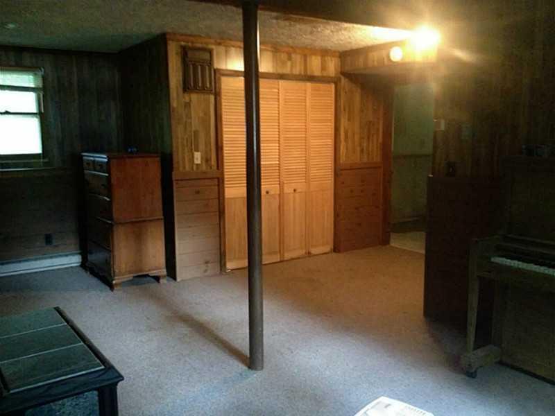 1 Preble Street Wells, ME 04090 - Photo 19 of 23 Den/Family/Great Room.