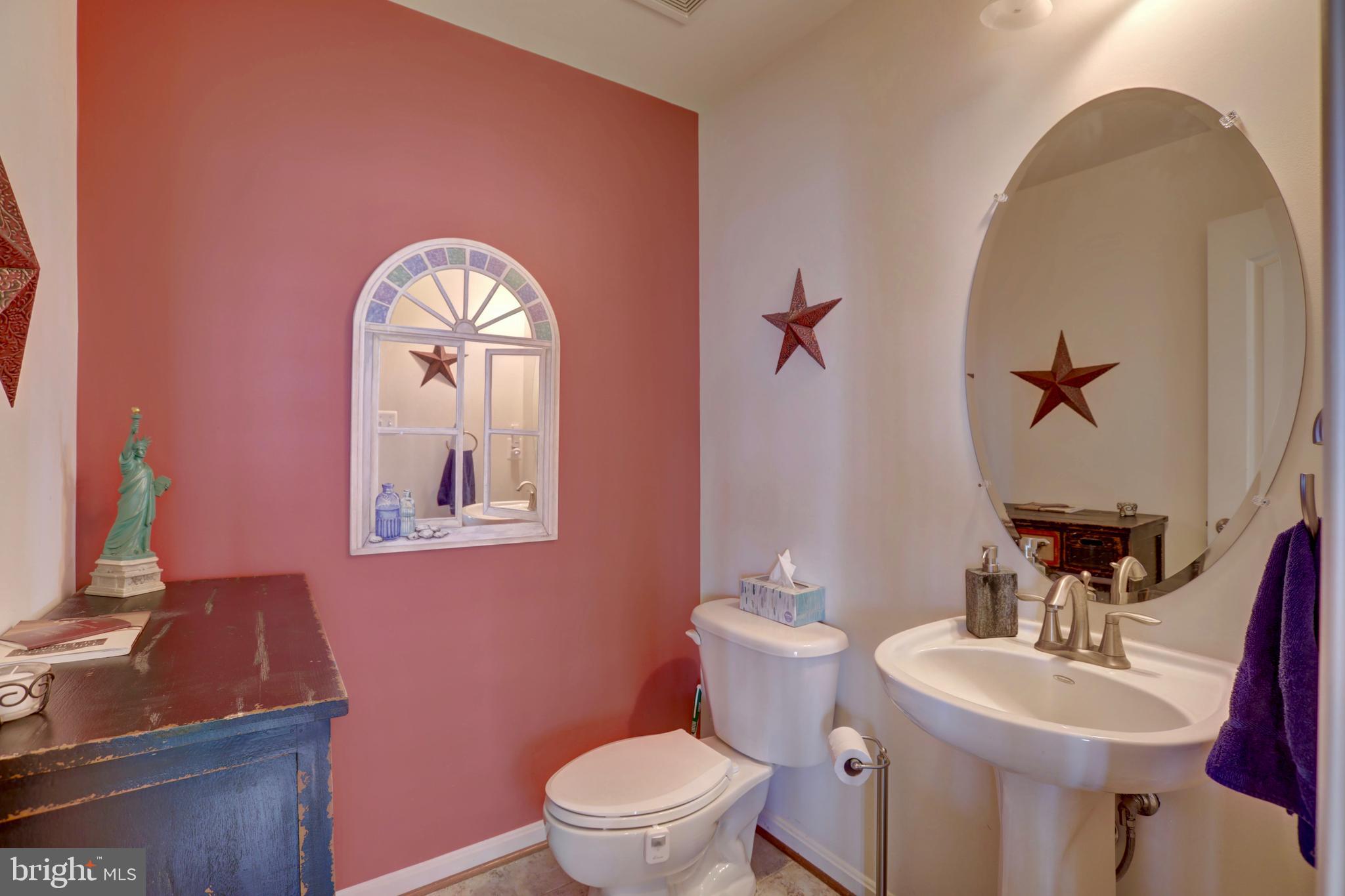 43135 Rudy Terrace Leesburg, VA 20176 - Photo 12 of 28 Maine level powder room