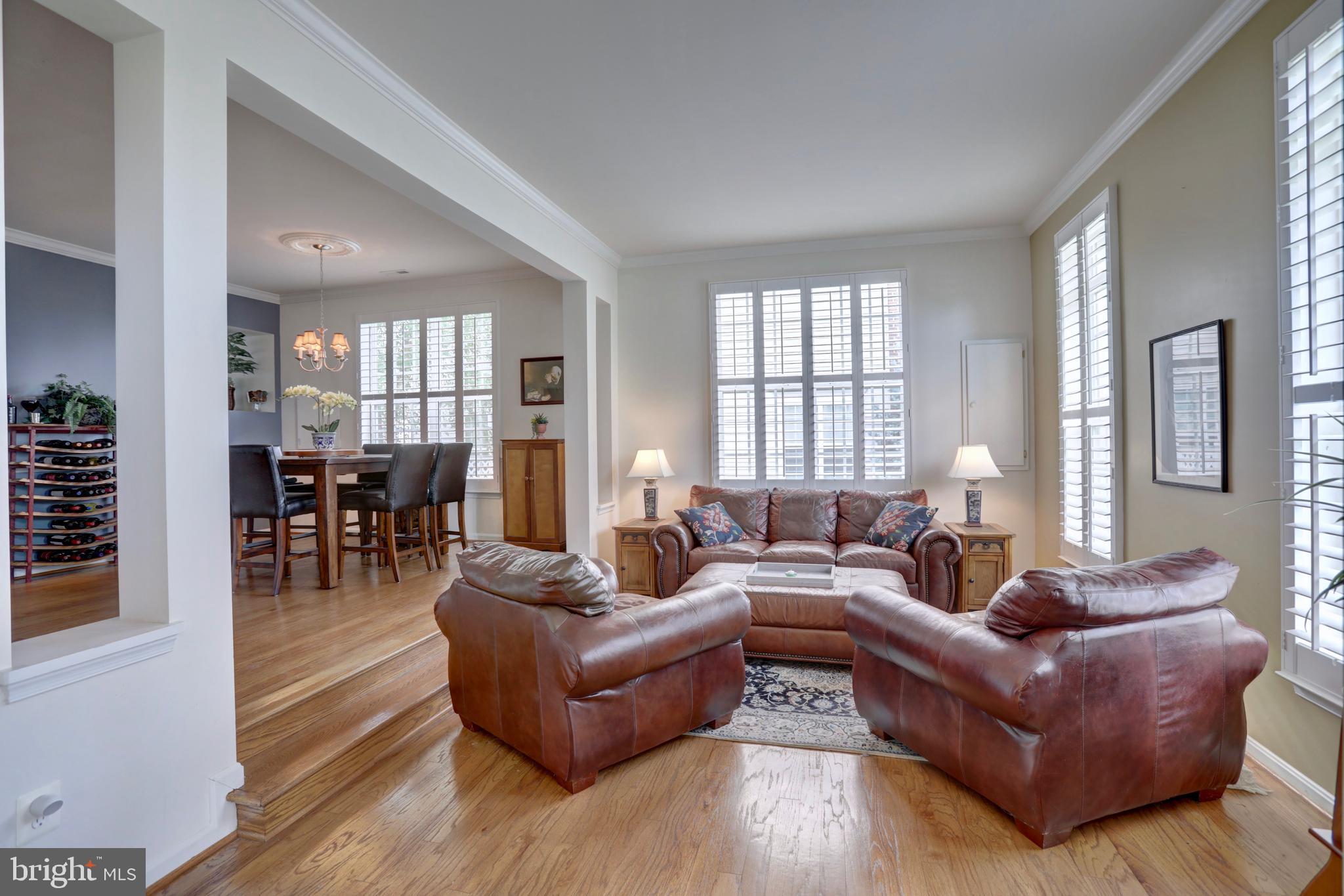 43135 Rudy Terrace Leesburg, VA 20176 - Photo 3 of 28 Living room