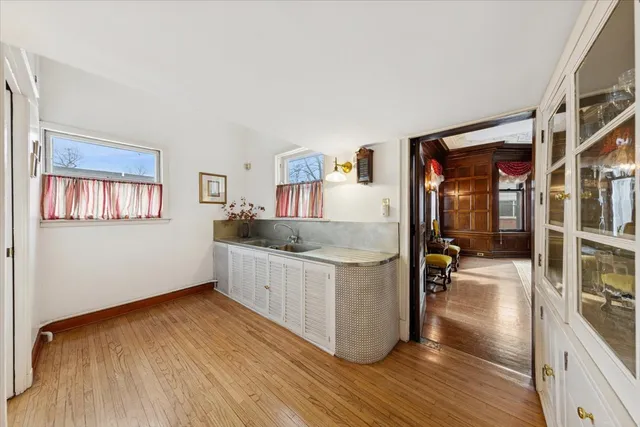 $1,395,000 | 1235 Ridge Avenue, Evanston, IL 60202