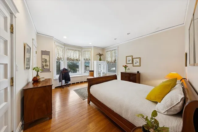 $1,395,000 | 1235 Ridge Avenue, Evanston, IL 60202