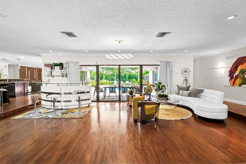 3030 Southwest 117th Avenue Davie, FL 33330 - Photo 11 of 47